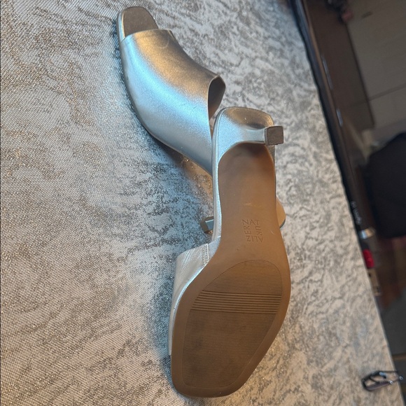 Naturalizer Women's Metallic Silver Mules - Picture 6 of 6
